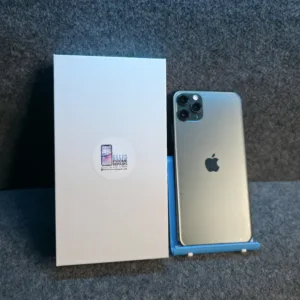 Ellis Phone Repairs Stock - iPhone 11 Pro Max - Midnight Green - Excellent Condition at a Fantastic Price